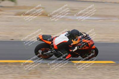 media/Sep-11-2022-SoCal Trackdays (Sun) [[81b7e951af]]/Turn 9 Inside (910am)/